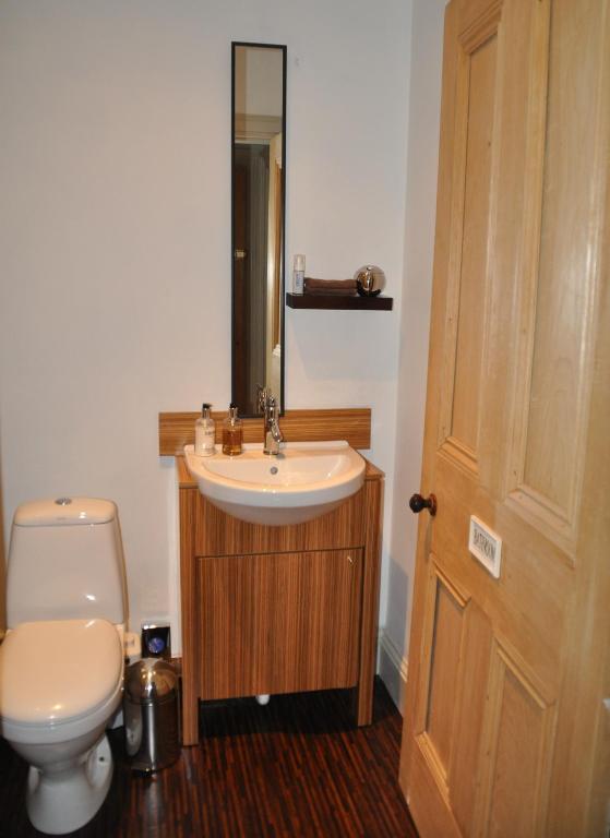 The Bank Guest House Hawick Room photo